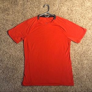 Lululemon Men's Medium Red Shirt